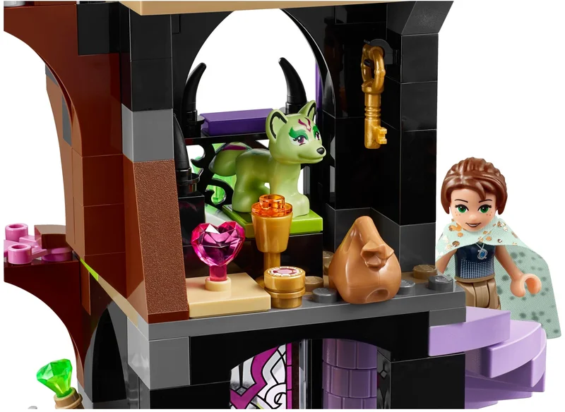 Queen Dragon's Rescue - View 5