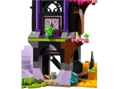 Queen Dragon's Rescue - View 6