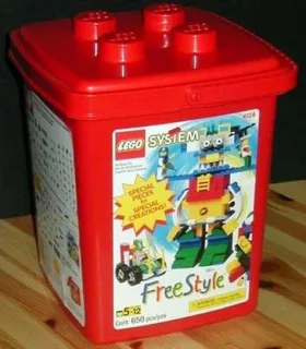 LEGO 4128-1 XL Freestyle Bucket — 657 pieces, released 1997