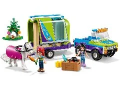 Mia's Horse Trailer - View 3