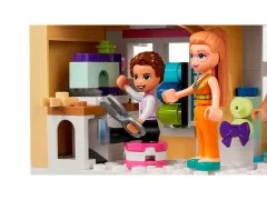 Emma's Art School - View 8
