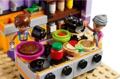 Heartlake City Community Kitchen - View 6