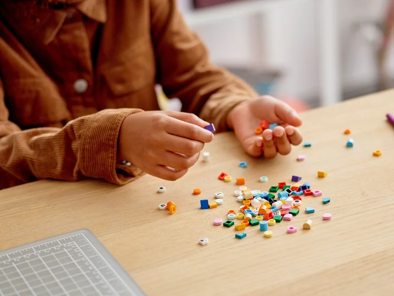 Extra DOTS - Series 4 - View 5
