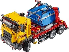 Container Truck - View 7