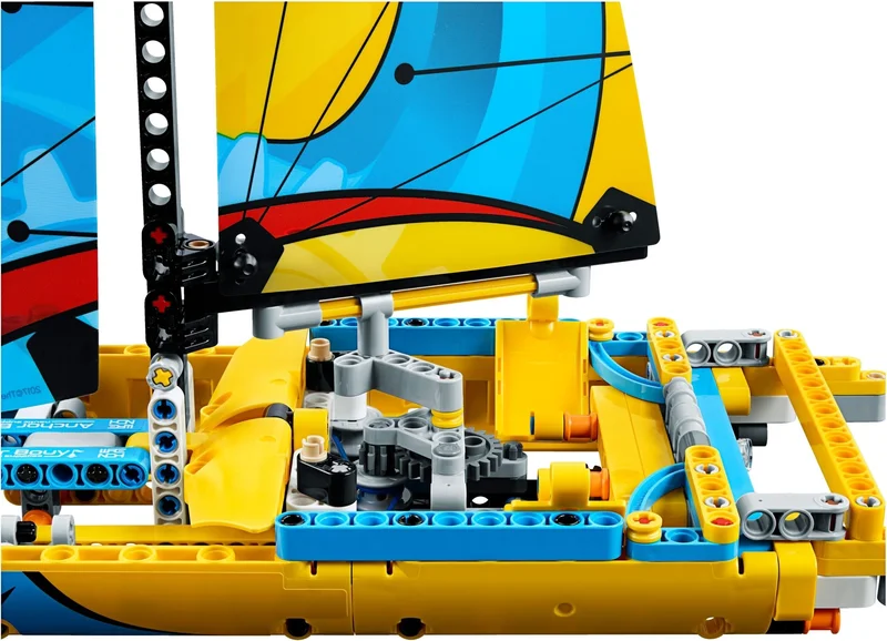 Racing Yacht - View 6