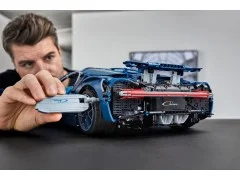 Bugatti Chiron - View 7