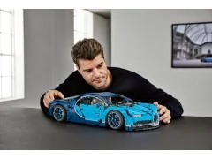 Bugatti Chiron - View 8
