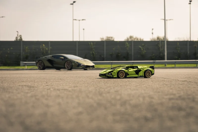 Lamborghini Sián FKP 37 - View 6