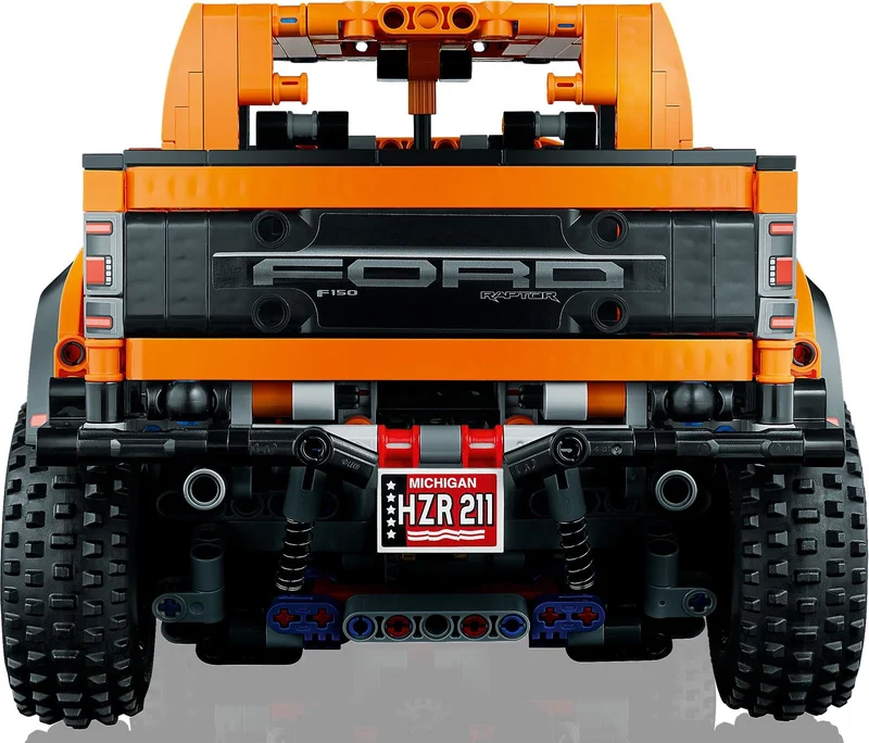 Ford F-150 Raptor - View 5