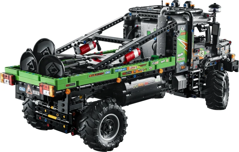 4x4 Mercedes-Benz Zetros Trial Truck - View 3