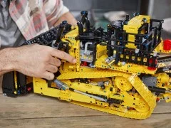 Cat D11 Bulldozer - View 4