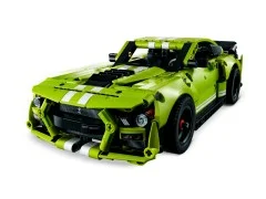Ford Mustang Shelby GT500 - View 3