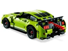 Ford Mustang Shelby GT500 - View 5