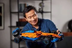 McLaren Formula 1 Team 2022 (First Edition) - View 7