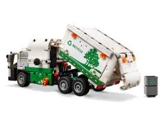 Mack LR Electric Garbage Truck - View 5