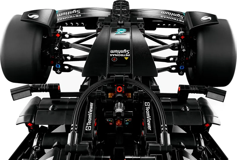 Mercedes-AMG F1 W14 E Performance - View 4