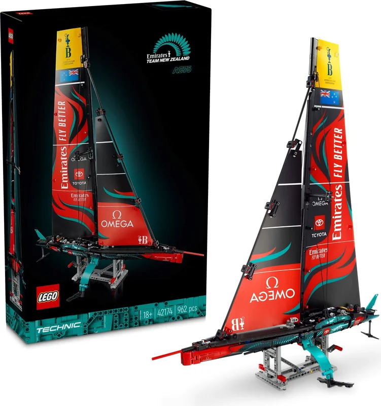 Emirates Team New Zealand AC75 Yacht - View 3