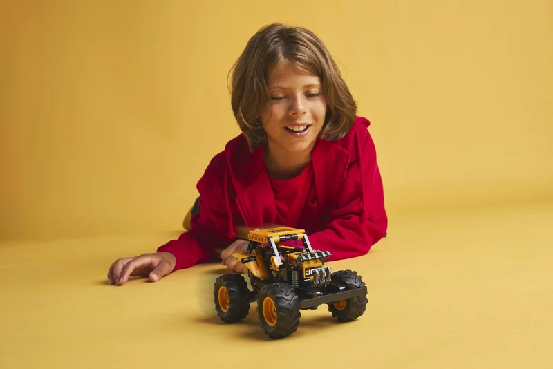 Monster Jam DIGatron Pull-Back - View 6