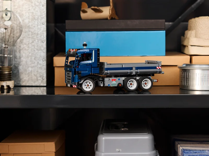 Tipping Dump Truck - View 8