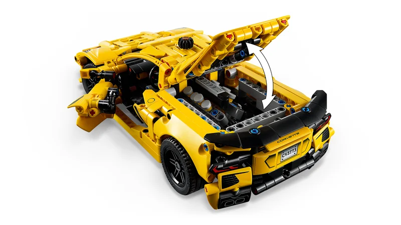 Chevrolet Corvette Stingray - View 4
