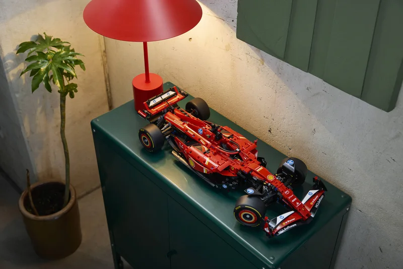 Ferrari SF-24 F1 Car - View 8