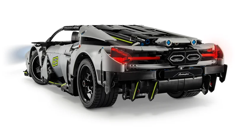 Lamborghini Revuelto Super Sports Car - View 3