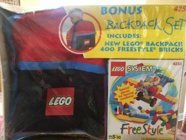 LEGO 4255-1 Bonus Backpack Set — 406 pieces, Freestyle theme