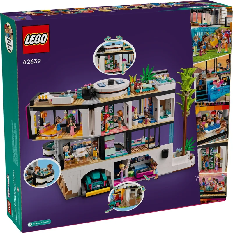 Andrea's Modern Mansion - View 8