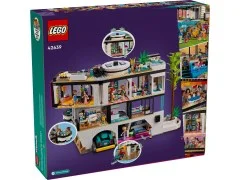 Andrea's Modern Mansion - View 8