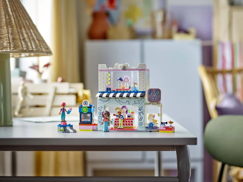 Hair Salon and Accessories Store - View 8