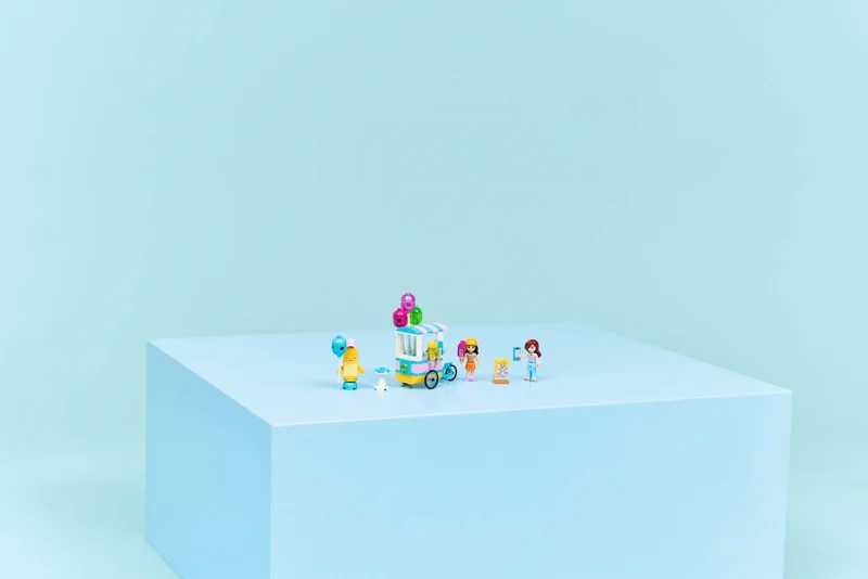 Ice Cream & Balloon Stand - View 7