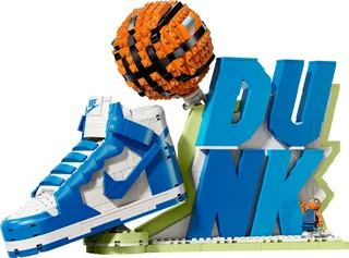 LEGO 43008-1 Nike Dunk — 1180 pieces, released 2025