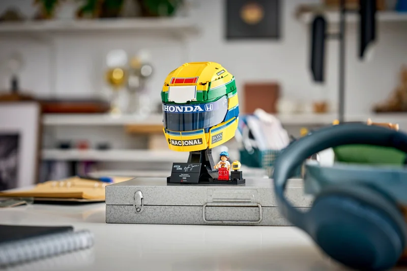 Ayrton Senna Helmet - View 8