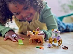 Belle's Storytime Horse Carriage - View 8