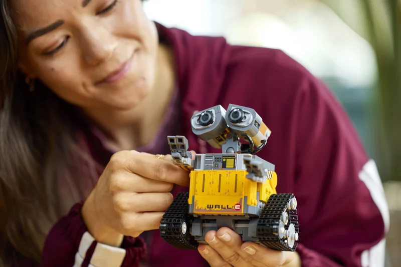 WALL-E and EVE - View 9