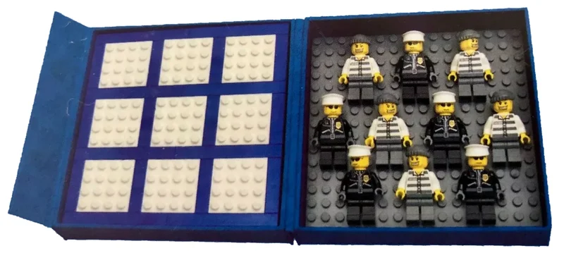LEGO 4499574-1 Tic Tac Toe — 71 pieces, released 2006