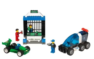LEGO 4608-1 Bank Breakout — 68 pieces, 4 Juniors theme