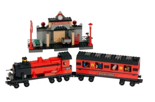 LEGO 4708-1 Hogwarts Express — 414 pieces, released 2001