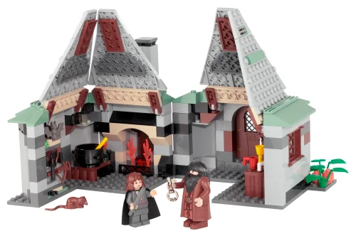 Hagrid's Hut - LEGO Set 4754-1 - 2004