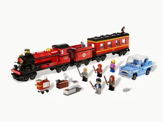 LEGO 4841-1 Hogwarts Express — 647 pieces, released 2010