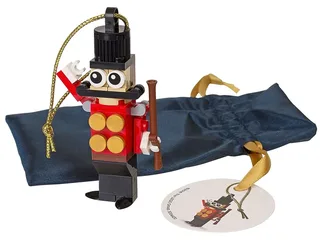 LEGO 5004420-1 Toy Soldier — 34 pieces, released 2016