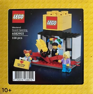 LEGO 5009389-1 Westend Grand Opening — 158 pieces, LEGO Brand Store theme