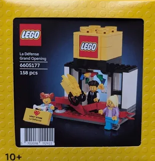 LEGO 5009625-1 La Défense Grand Opening — 158 pieces, LEGO Brand Store theme