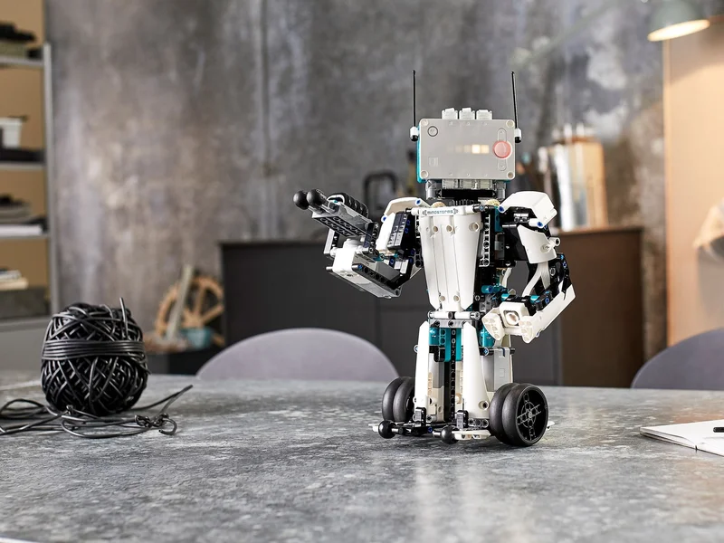 Robot Inventor - View 5