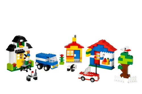 LEGO 5573-1 Build & Play — 646 pieces, released 2008