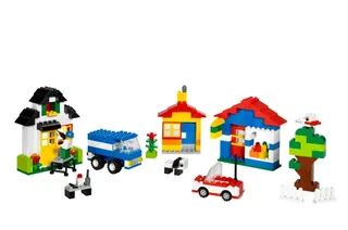 LEGO 5573-1 Build & Play — 646 pieces, released 2008