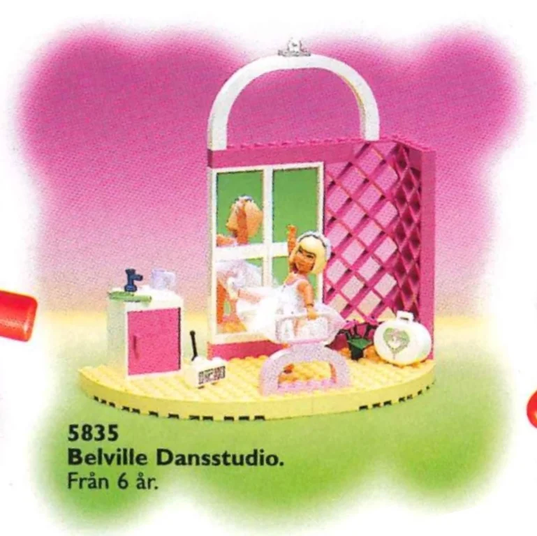 LEGO 5835-1 Dance Studio — 45 pieces, released 1996