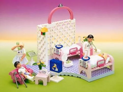 LEGO 5876-1 Hospital Ward — 111 pieces, released 1996