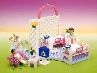 LEGO 5876-1 Hospital Ward — 111 pieces, released 1996