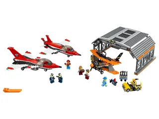 LEGO 60103-1 Airport Air Show — 678 pieces, released 2016